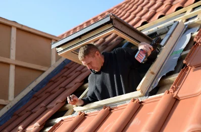 Pose de fenêtres de toit Velux à Woimbey